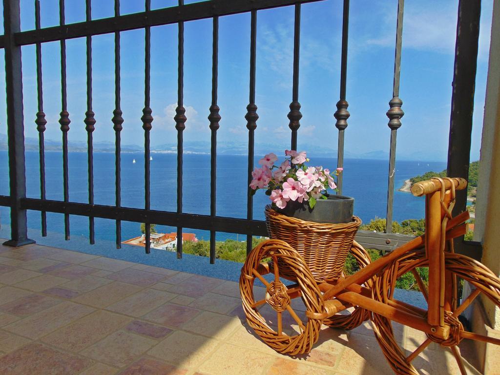 Vila Vita Donje Selo na Šolti Habitación foto