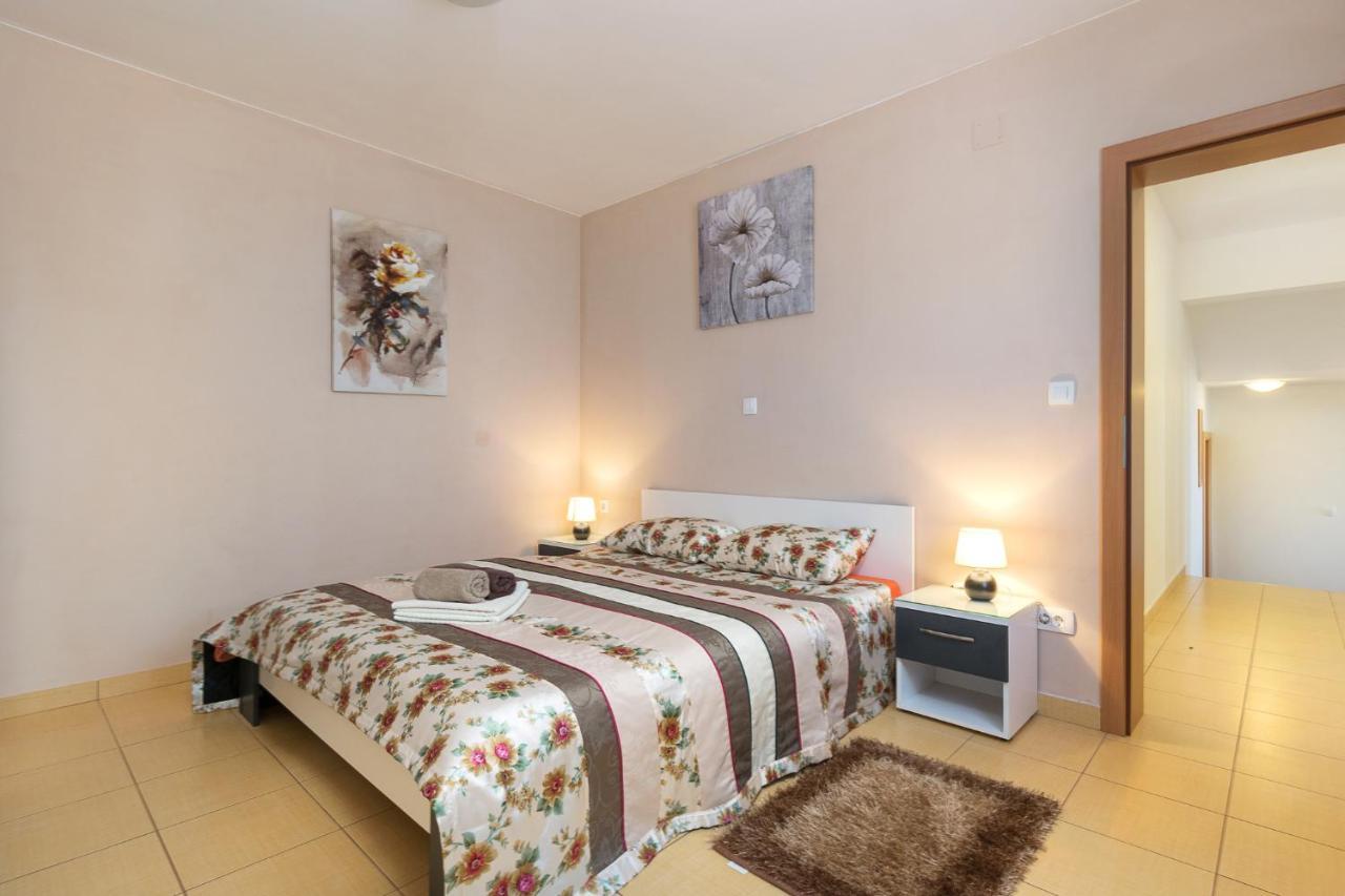 Vila Vita Donje Selo na Šolti Exterior foto